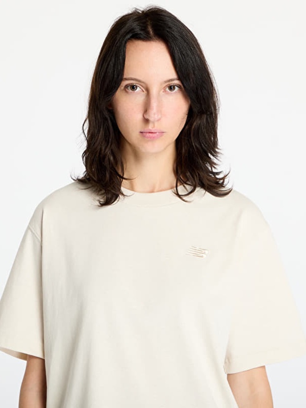 New Balance Cropped Ivory/Mint Green Logo Tee